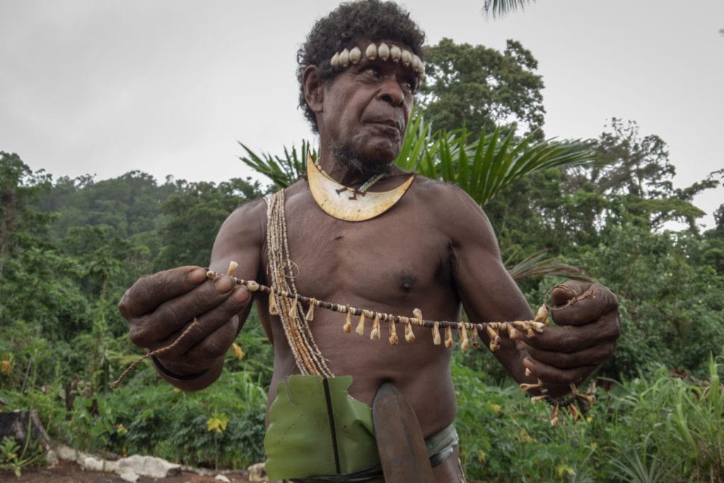 Kannibalen Halskette aus Menschenzähnen Melanesien Kwaio