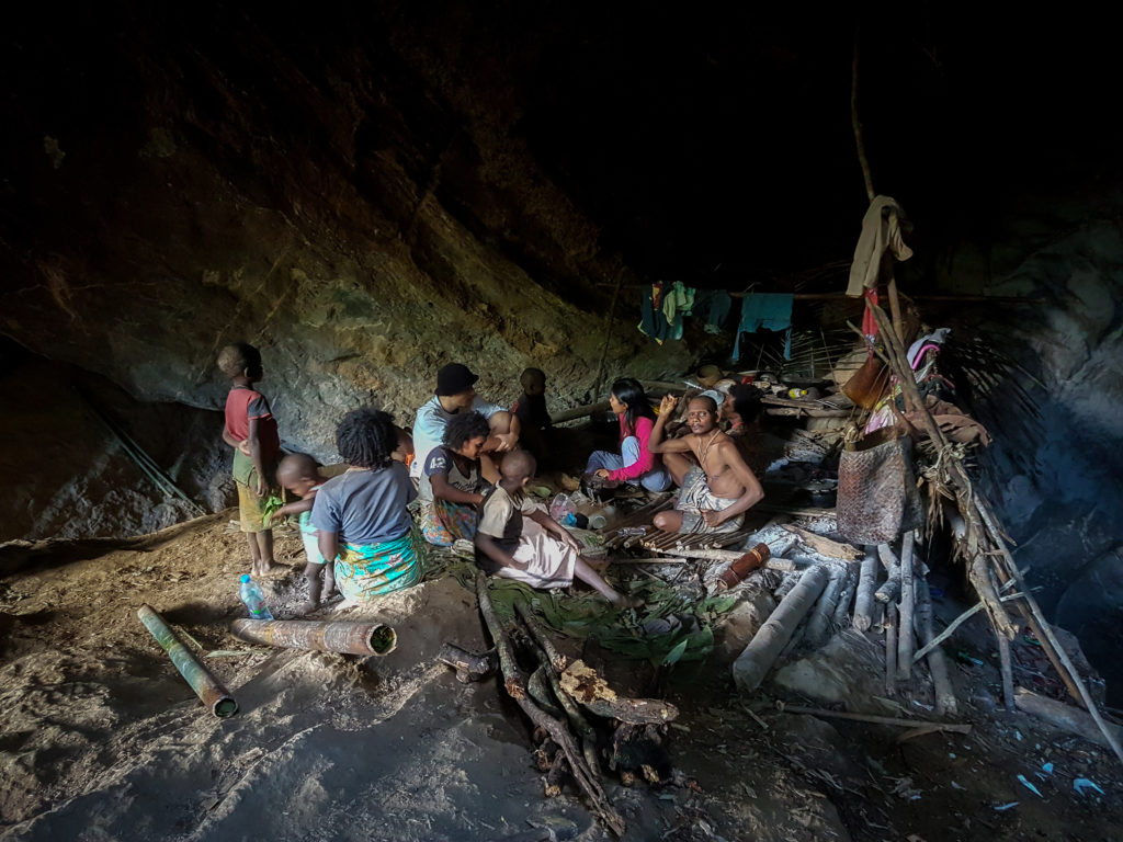 tribe livinh in a cave in thailand