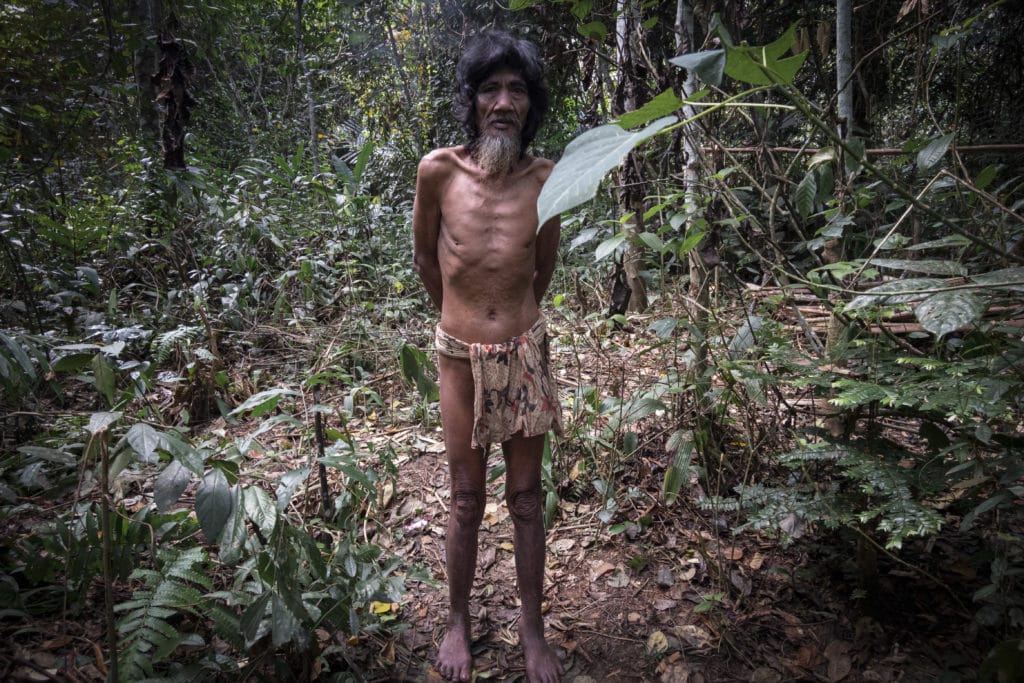 Orangrimba Kubu Anakdalam, Naturvolk auf Sumatra nackte in Indonesien